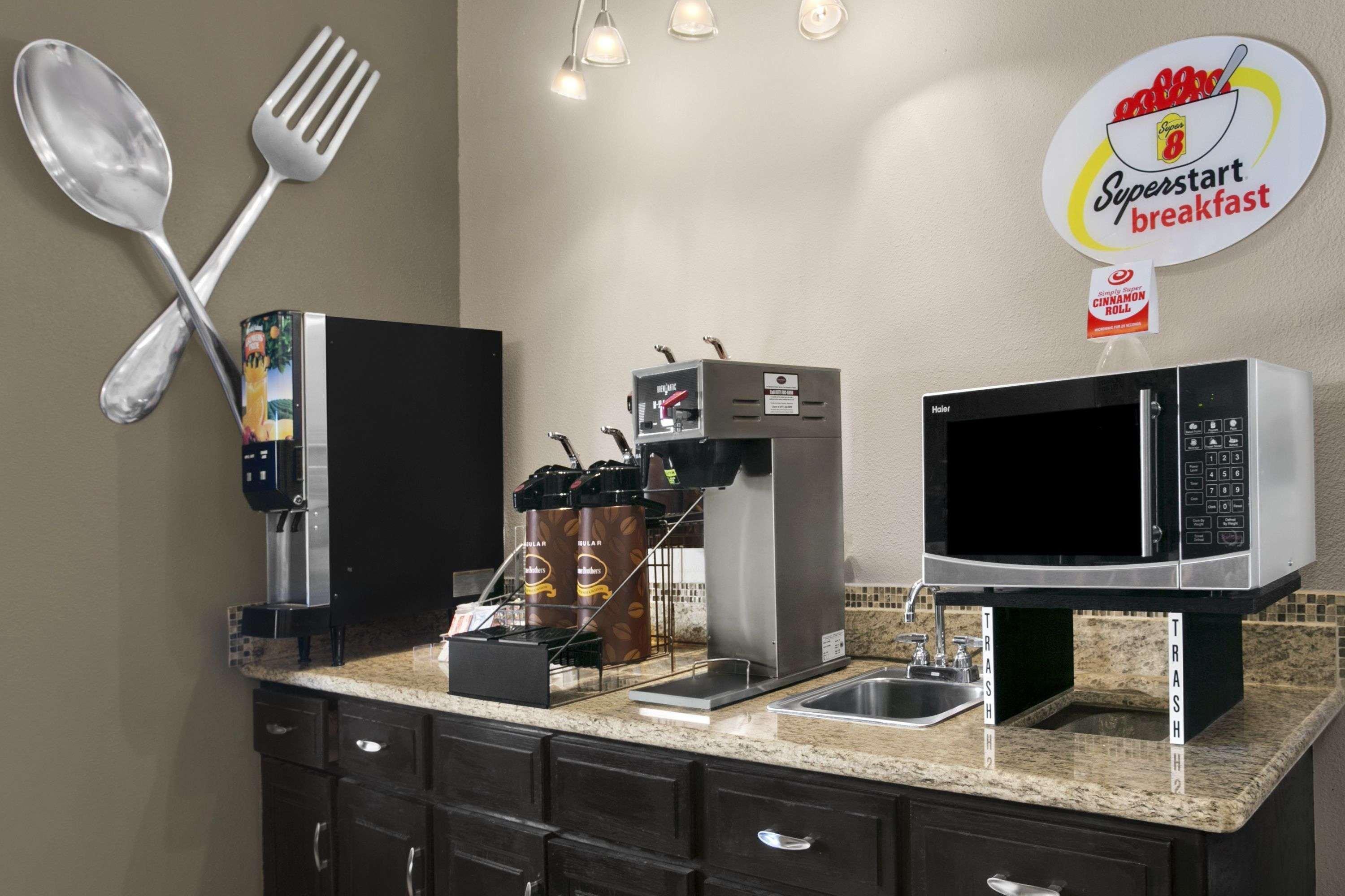 Super 8 By Wyndham Stafford/Springfield Area Motel Strafford Ngoại thất bức ảnh